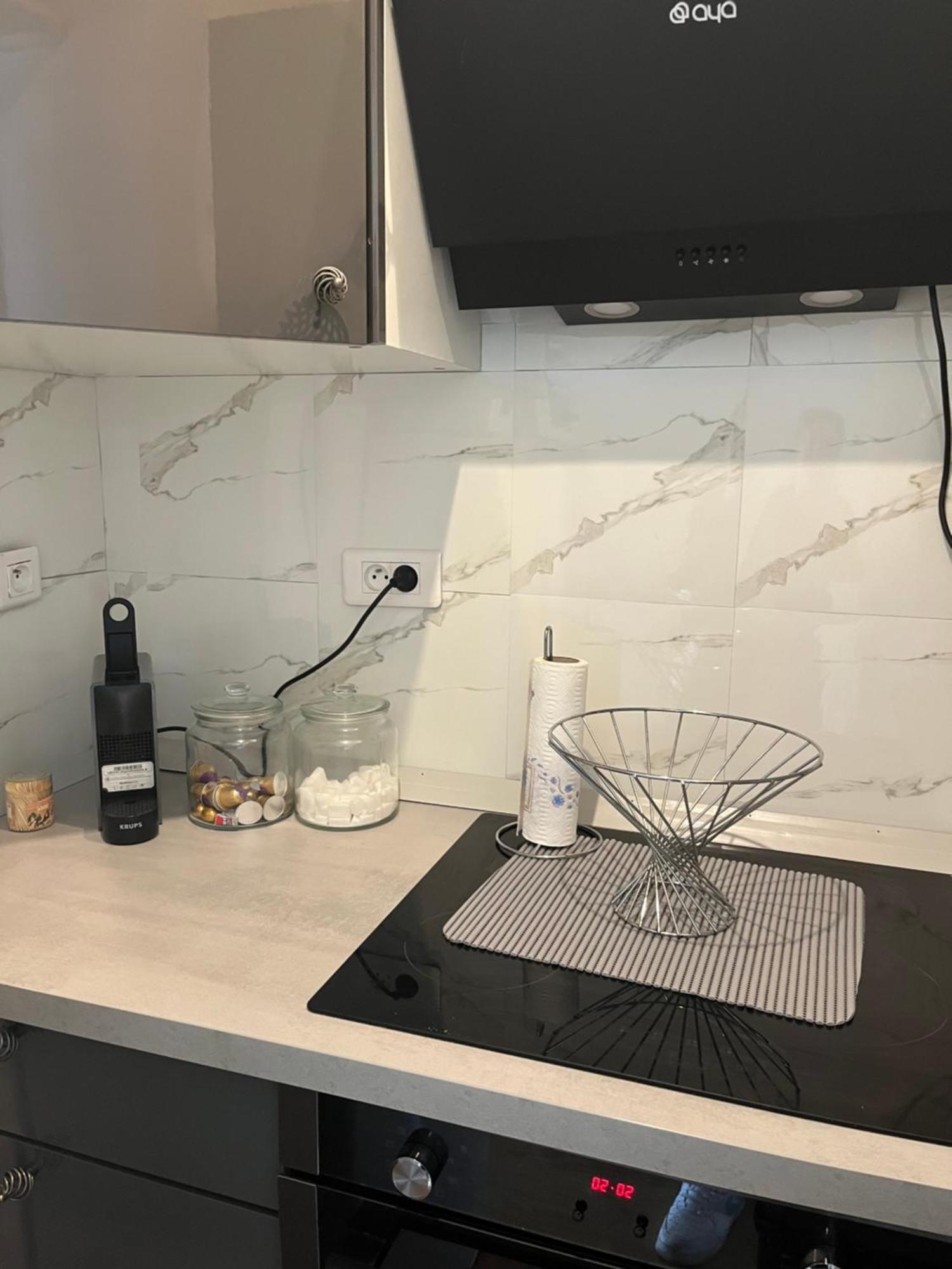 Joli Apartemo O Centro Le Lavandou Luaran gambar